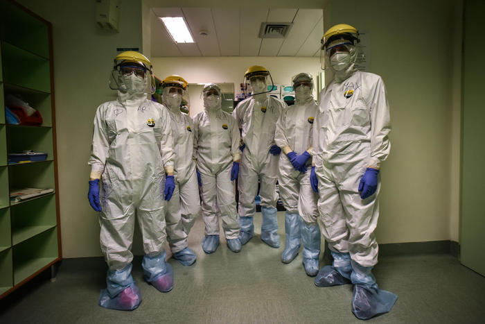 In Lombardia continua calo dei ricoveri