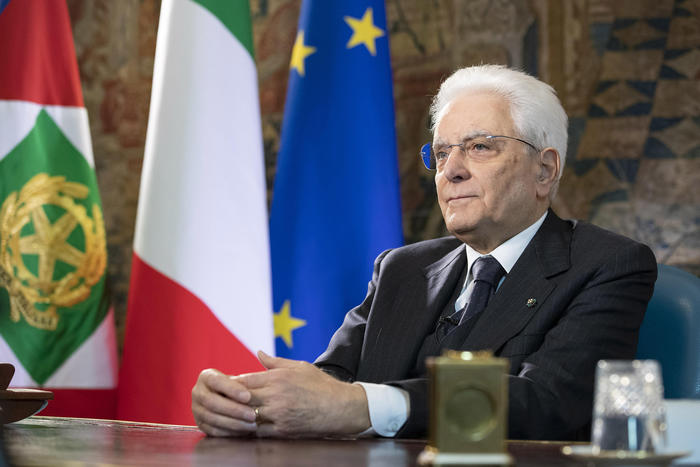 Mattarella, serve solidarietà