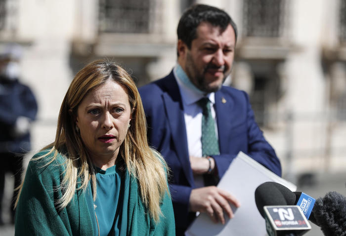 Meloni, più messe celebrate da remoto