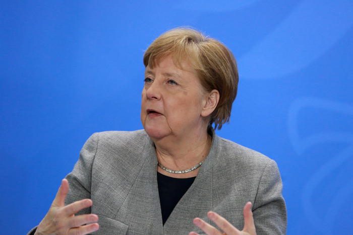 Merkel alla Cdu, eurobond via sbagliata