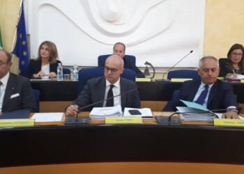 Molise, Toma ha azzerato la Giunta