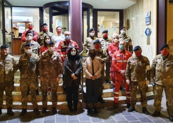 COVID-19: collocare chi è “anziano e negativo” in strutture separate