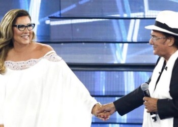 Romina Power ci riprova: prima il bacio ad Al Bano e la gaffe poi l’avvertimento a Loredana Lecciso