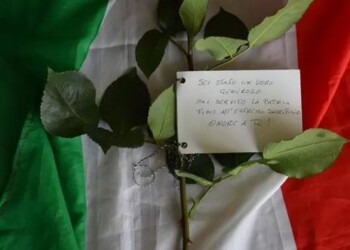 Rosa in Questura per poliziotto ucciso