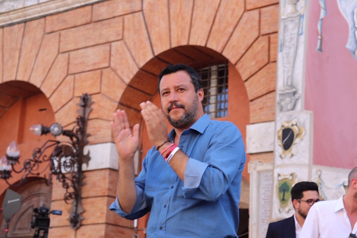 Salvini, c’è chi specula e chi lavora
