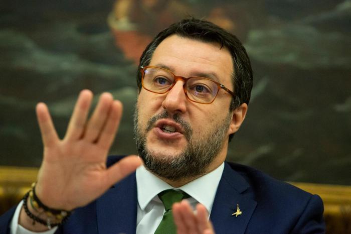 Salvini, spiace scelta Berlusconi su Mes
