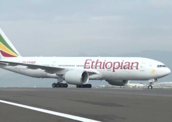 Coronavirus, all’aeroporto di Palermo un Boeing con 40 tonnellate di materiale sanitario per la Sicilia