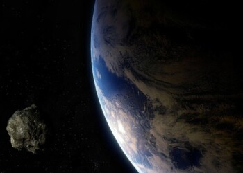 Un asteroide saluta la Terra, più vicino della Luna