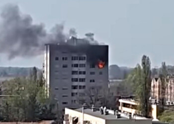 Vasto incendio nel Bolognese