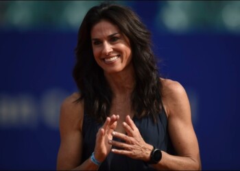 16 maggio: Gaby, il fascino della cinquantenne
