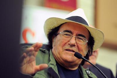 Al Bano: Grecia? Le canterò una serenata per farle cambiare idea