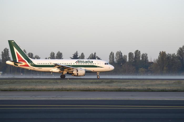 Alitalia: ripristina voli New York,Spagna e sud Italia