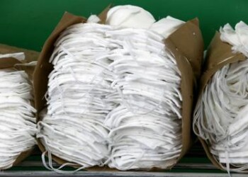 Coronavirus: corretto smaltimento mascherine, a Napoli campagna informativa 