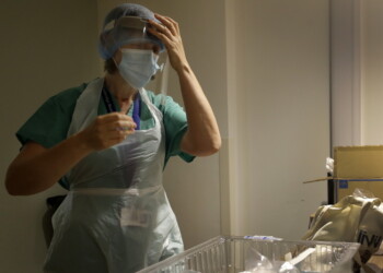 Coronavirus: risalgono i casi in Toscana