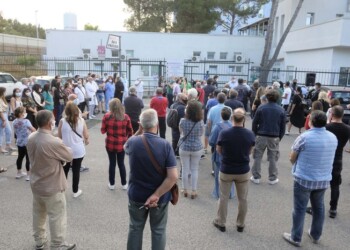 Crotone ringrazia sanitari ospedale