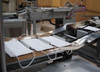 Da Lubiam a Mantova 50mila mascherine al giorno