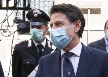 Decreto maggio, verso intesa su reddito di emergenza. Conte chiama sindacati e imprese