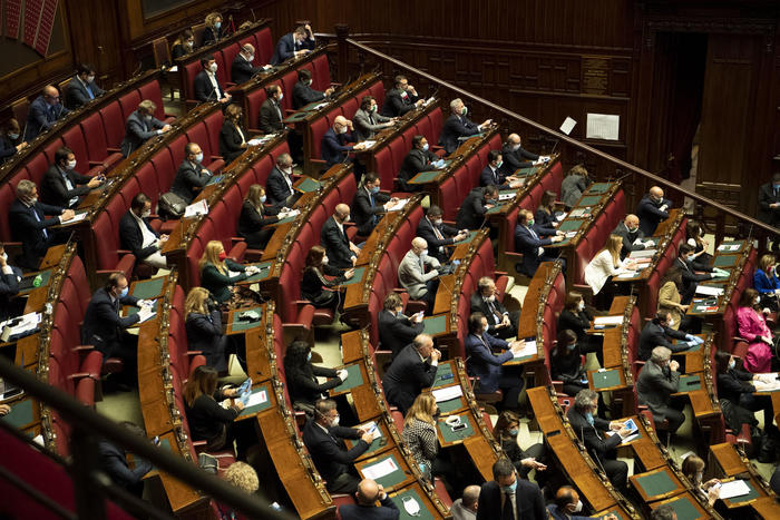 Dl Covid: ok Camera, va al Senato