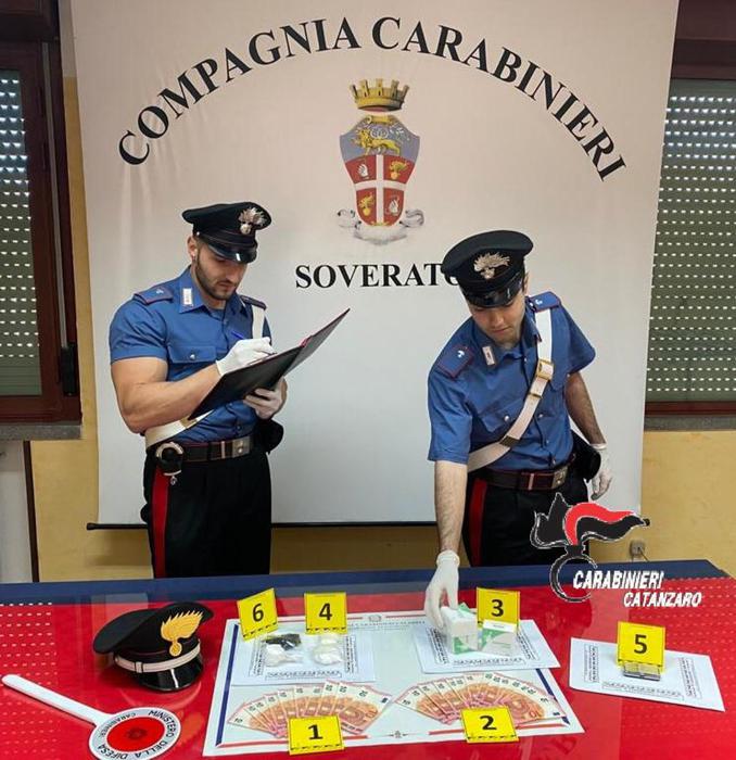 Droga: in scooter con 30 grammi di cocaina, arrestato