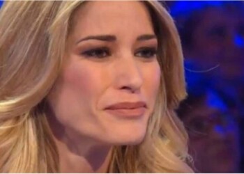 Elena Santarelli shock: “Dopo il calvario le accuse infamanti sulla malattia di mio figlio”
