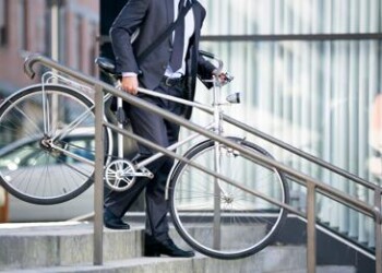 Fase 2: a lavoro in bici, le opportunità economiche e ambientali 