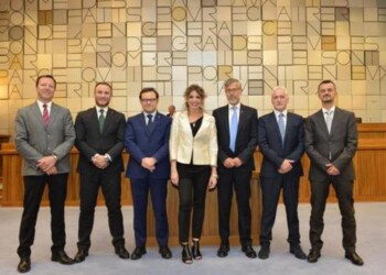 Fase 2: Lega Vda, no al governo degli annunci
