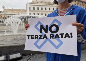 Fase 2: manifestazione studenti universitari davanti Regione