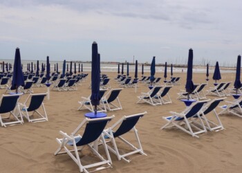 Fase 2: stagione balneare Marche parte con pioggia e sold out
