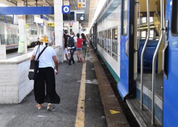 Fase 2: su bus-treni avviso quarantena per rientri in Puglia