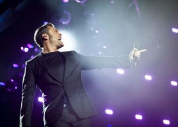 Fase 2, tour Tiziano Ferro slitta al 2021 