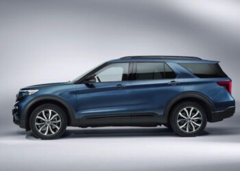 Ford Explorer Plug-In Hybrid: il SUV che non c’era