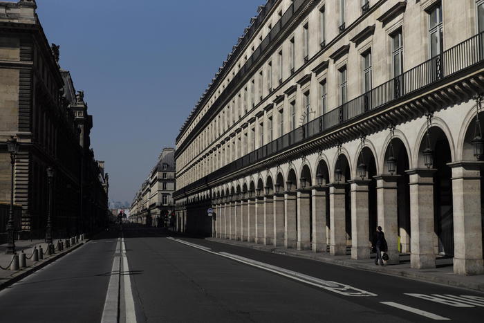 Francia, emergenza prorogata a 24 luglio