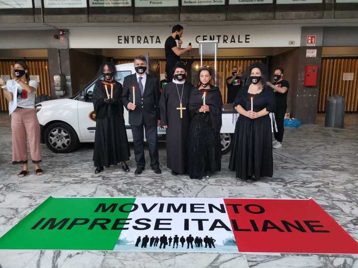 ‘Funerale’ imprese a Sanremo