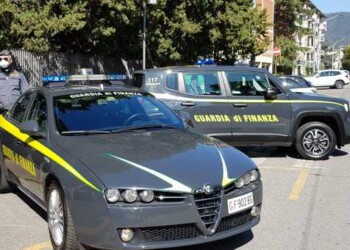 Gdf Trentino sequestra 3.588 mascherine importate dalla Cina