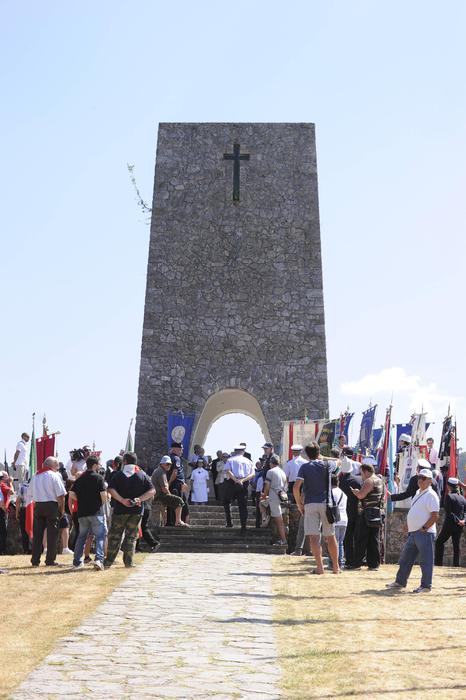 Germania,cavalieri 2 superstiti S.Anna