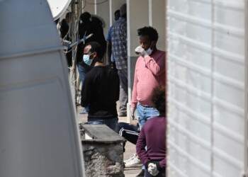 I law and order all’italiana che se ne infischiano di lavoro illegale, caporalato e mafie dei campi