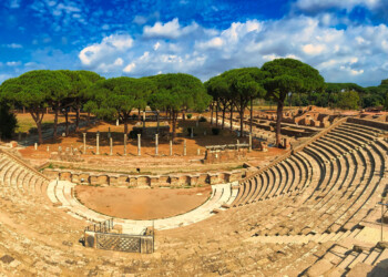 Il Parco Archeologico di Ostia Antica: porto di Roma, crocevia di popoli e religioni del Mediterraneo