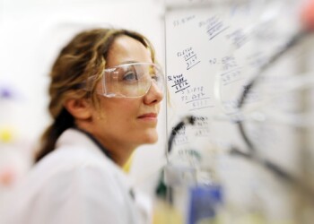 Le scienziate: ‘Pretendiamo un equilibrio di genere’