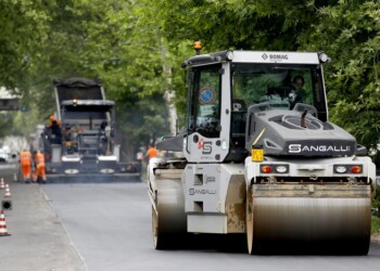 Mit, via libera a 455 milioni per manutenzione strade