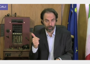 Neri Marcoré e la parodia del premier Giuseppe Conte: le regole della Fase3 sono già un cult