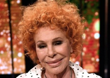 Ornella Vanoni shock contro Silvia Romano. Ma sui social non perdonano: massacrata