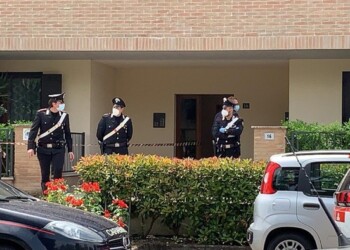 Padre e figlio trovati morti in una villetta a Carpi