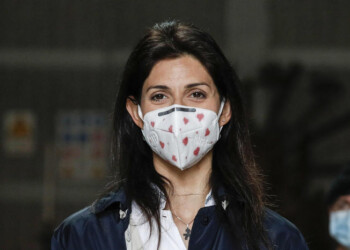 Raggi, da domani 4 nuove linee bus