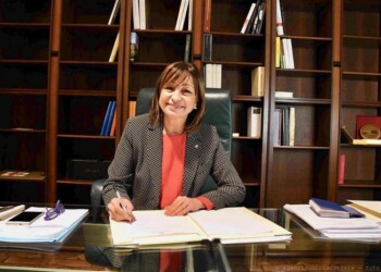 Tesei firma l’ordinanza della ripartenza