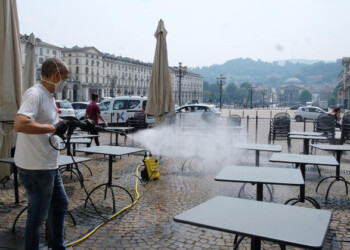 Torino, si riempiono dehors e strade della movida
