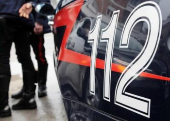 Uomo di 45 anni trovato cadavere in auto
