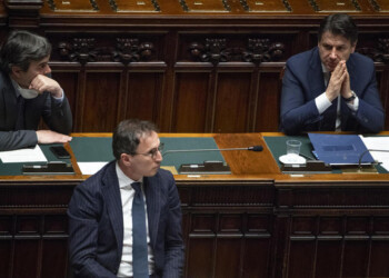 Via libera alle Regioni, il 18 riaprono ristoranti e negozi