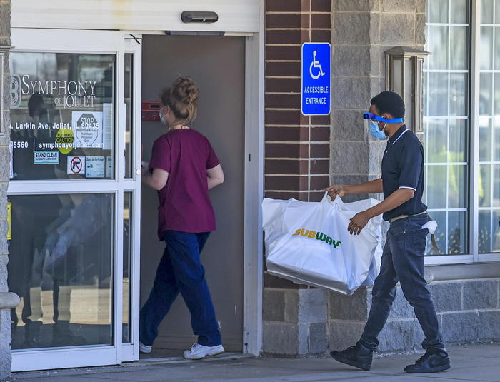 Virus, 1.500 morti in Usa in 24 ore