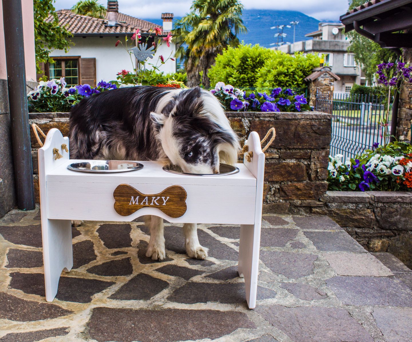 Un’azienda familiare che nasce dalla passione per il legno e dall’amore per il proprio amico a quattro zampe