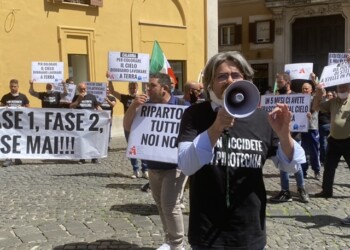 COVID: LE AZIENDE PIROTECNICHE IN PIAZZA, TRATTATI DA ULTIMI RISCHIAMO DI SCOMPARIRE